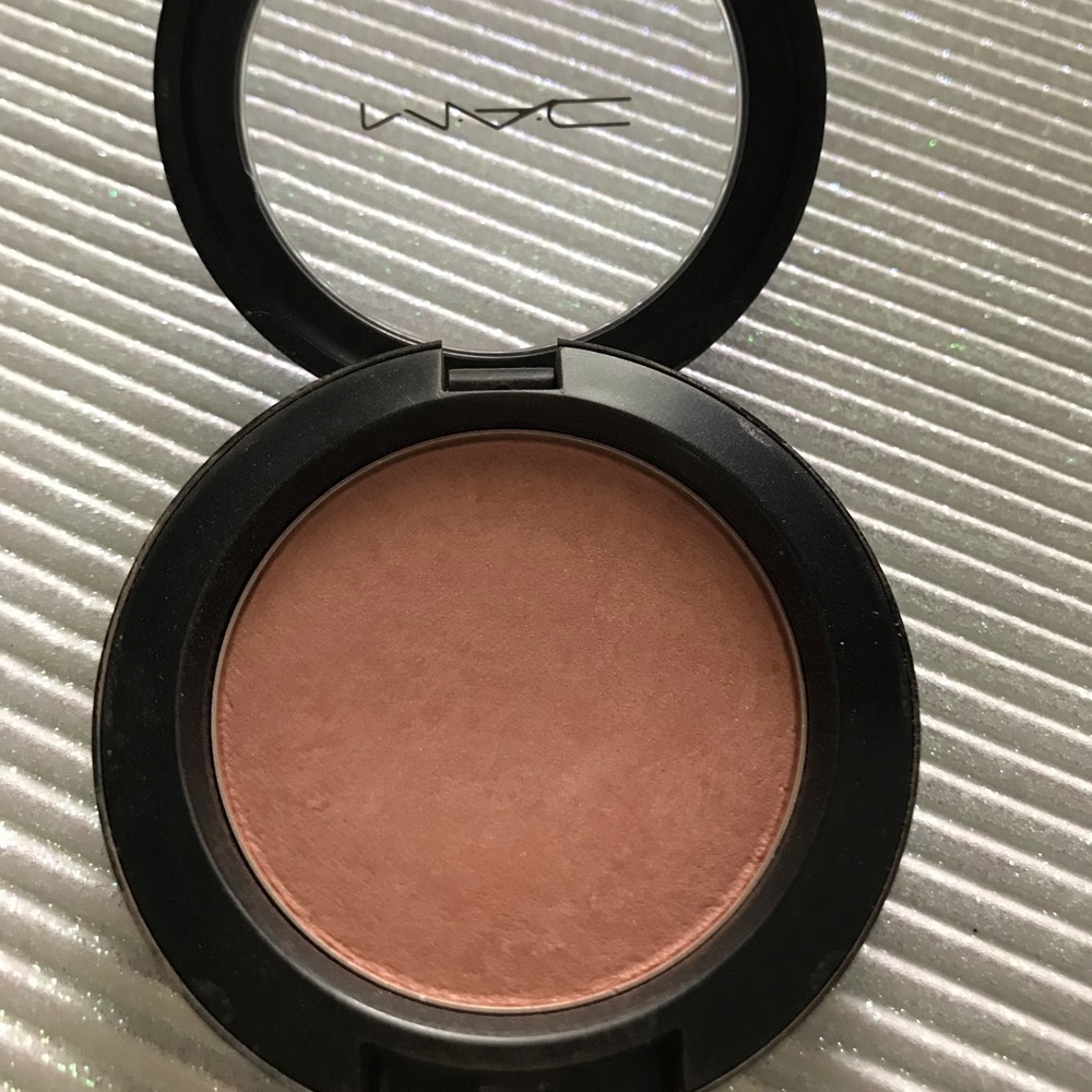 MAC Blush / Poised